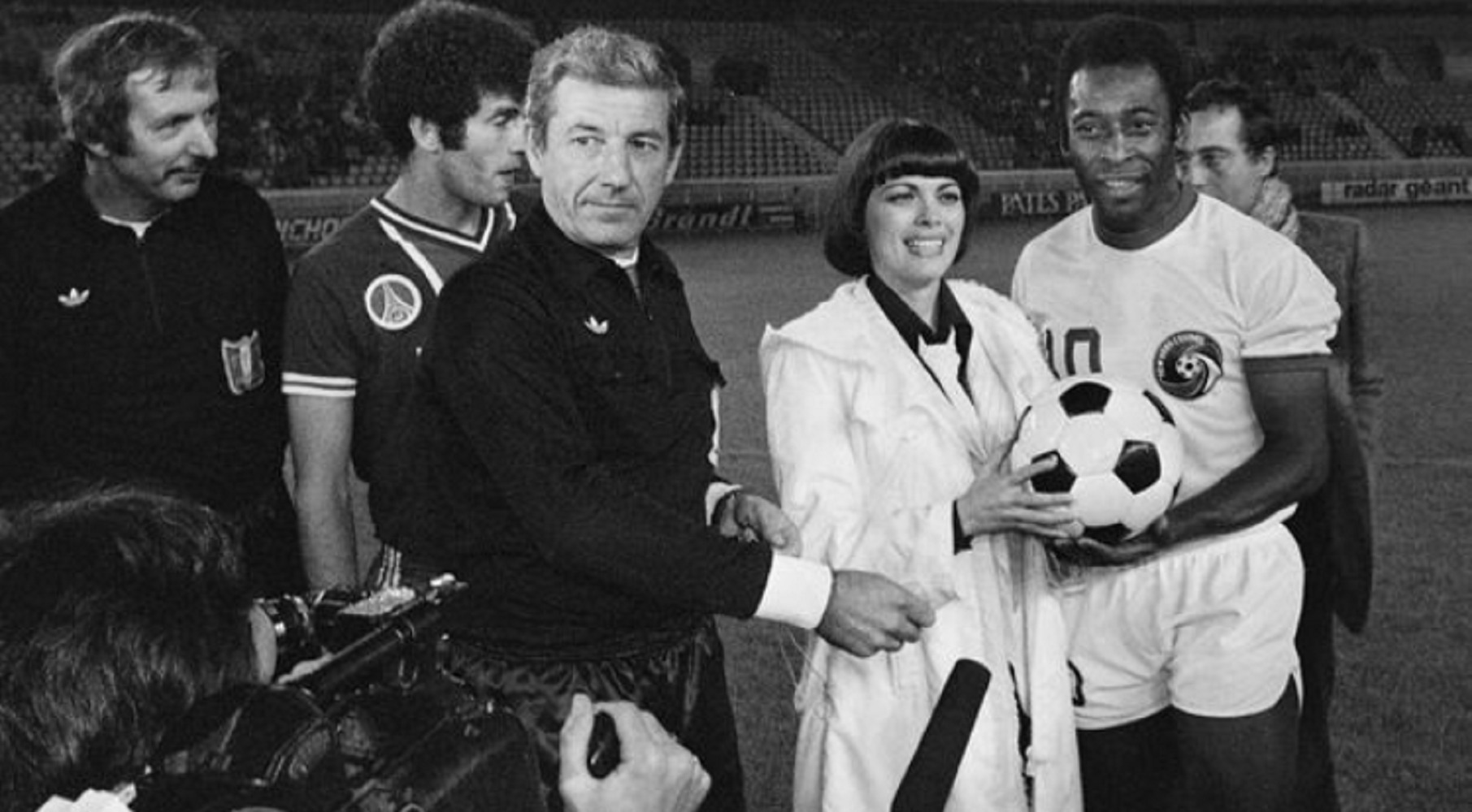 Pele: A Legend is Born yang tayang di Bioskop Trans TV Minggu malam (AFP)