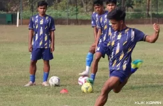 Tim Sepakbola Sumbar menggelar latihan jelang laga melawan NTT