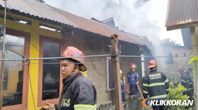 Kebakaran di Tabing Kota Padang, Kamis, 14 Desember 2023. (Foto: Istimewa)