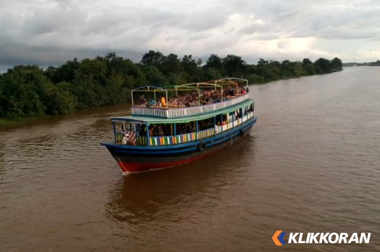 Kapal Wisata Ale-Ale (foto: Ketapang suarakalbar)