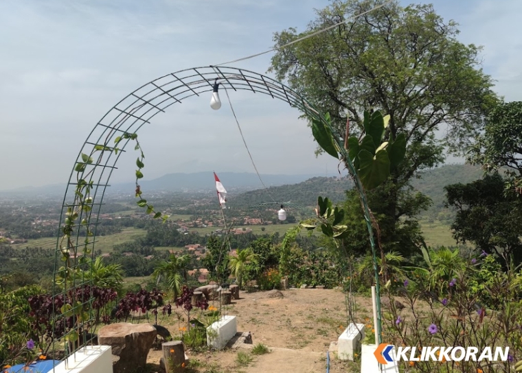 Bukit Kedurung (foto: Google Maps/denn ahmad)