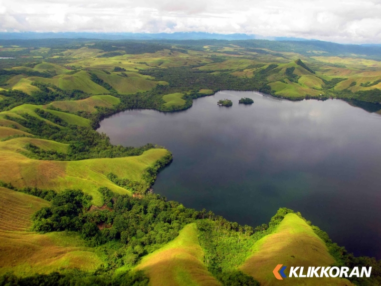 Danau Sentani (foto: RedDoorz)