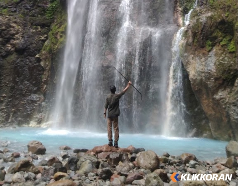 Air Terjun dan Telaga Dua Warna Sibolangit (foto: M Raheem)