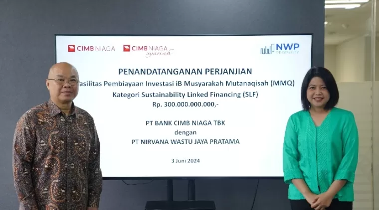 Head of Corporate Banking CIMB Niaga Miranty Supardi (kanan) bersama CEO Retail and Hospitality NWP Property Alphonzus Widjaja (kiri).(ist)