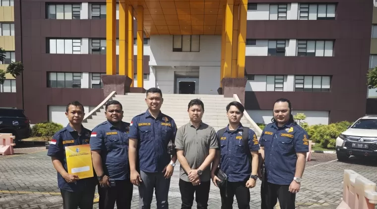 Merasa Dizalimi, Arman Setiawan dan Tim Kuasa Hukum Minta Keadilan di Polda Riau
