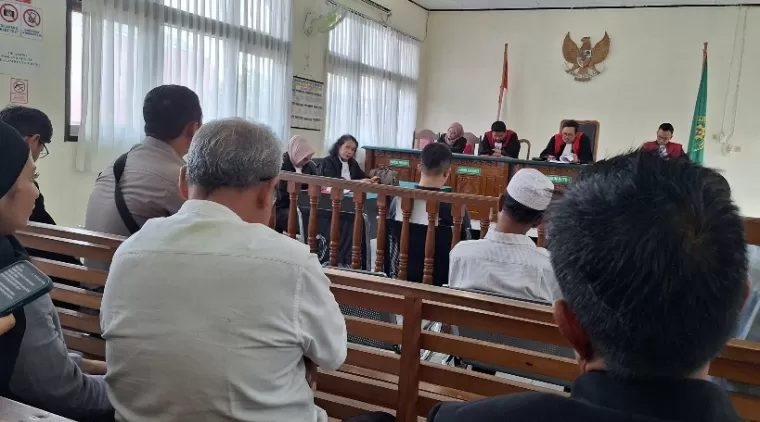 Sidang KDRT, Oknum Polisi Pekanbaru Dicecer Hakim