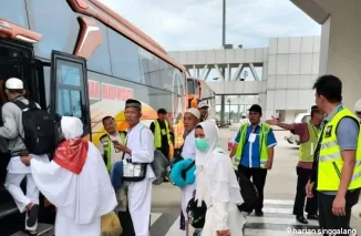 156 Jama'ah Haji Kloter BTH 11 Asal Kabupaten Kampar Tiba di Pekanbaru