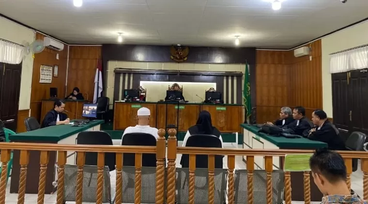 Mantan Rektor UIN Suska Riau Divonis 9,5 Tahun Penjara atas Kasus Korupsi