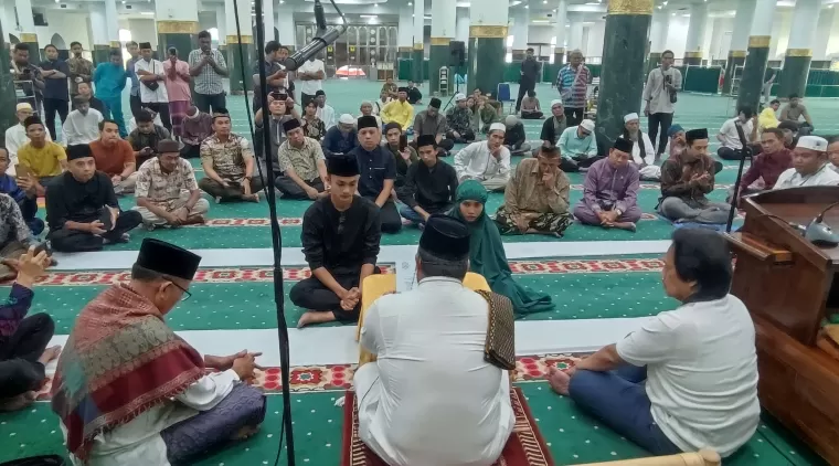 Sah, Dua Mualaf Sukses Bersyahadat di Pekanbaru