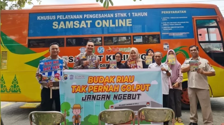 Sukseskan Pilkada Damai, Ditlantas Polda Riau Beri Himbauan Lewat Samsat Keliling