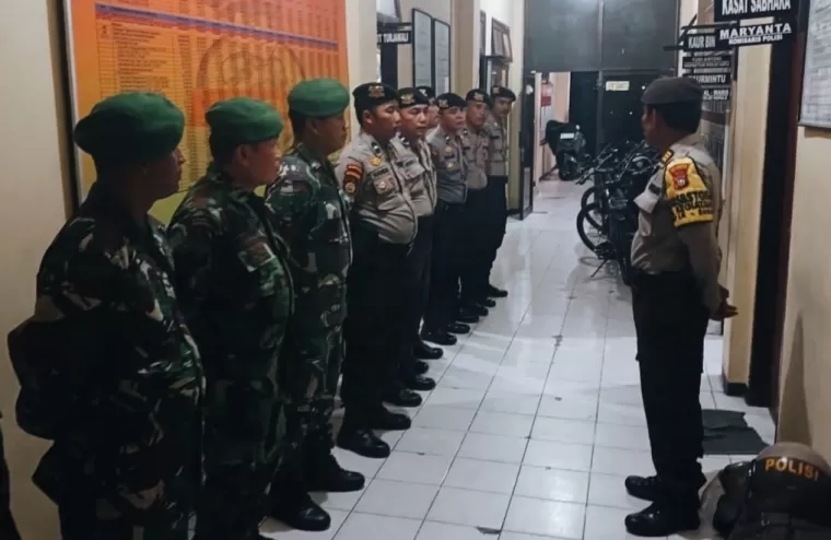 TNI-Polri Gelar Patroli Gabungan Demi Menjaga Kondusivitas Pilkada 2024 di Pekanbaru