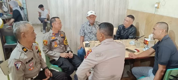 Polsek Pekanbaru Kota Sosialisasikan Pesan Pilkada Damai Kepada Tokoh Masyarakat