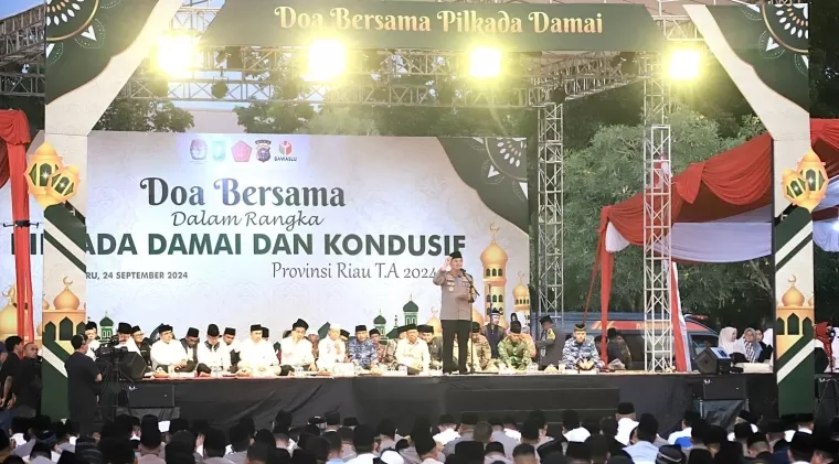 Dihadiri Ribuan Jamaah, Subuh Berjamaah dan Doa Bersama Polda Riau  Damai dan Kondusif