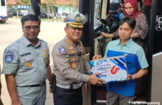 Polantas Riau Gelar Aksi Peduli, Bagikan Sembako hingga Bakti Kesehatan di Terminal AKAP