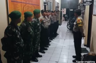 TNI-Polri Gelar Patroli Gabungan Demi Menjaga Kondusivitas Pilkada 2024 di Pekanbaru