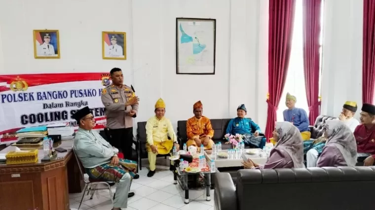 Usai Upacara Hut Rokan Hilir ke 25, Kapolsek Bangko Pusako Sampaikan Pesan Pilkada Damai