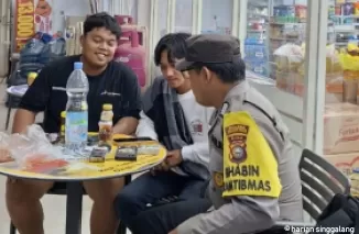 Bertemu di Minimarket, Bripka Denny Ajak Pemuda Bangko Kanan Bersatu untuk Pilkada Damai