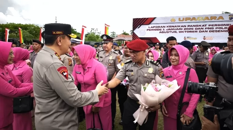 848 Personil Polda Riau Naik Pangkat, Kapolda Iqbal Berikan Pesan Bijak