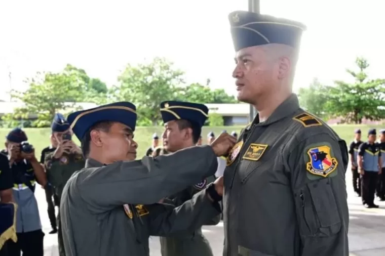 Danlanud Rsn Apresiasi Capaian Hebat Dua Penerbang Tempur Lanud Roesmin Nurjadin