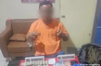 Pengedar Ganja Nekat Loncat dari Lantai Dua, Polisi Amankan 50 Paket Barang Bukti