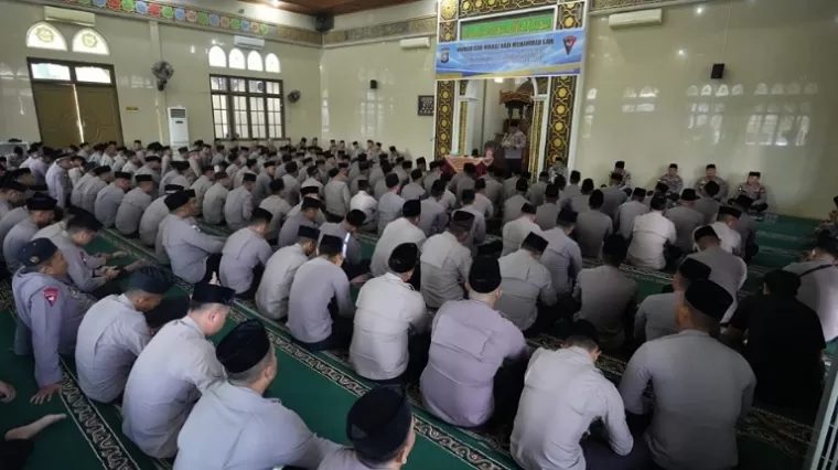 Peringati Isra Mi'raj 1446 H, Dansat Brimob: Tingkatkan Kualitas Ibadah dan Kinerja