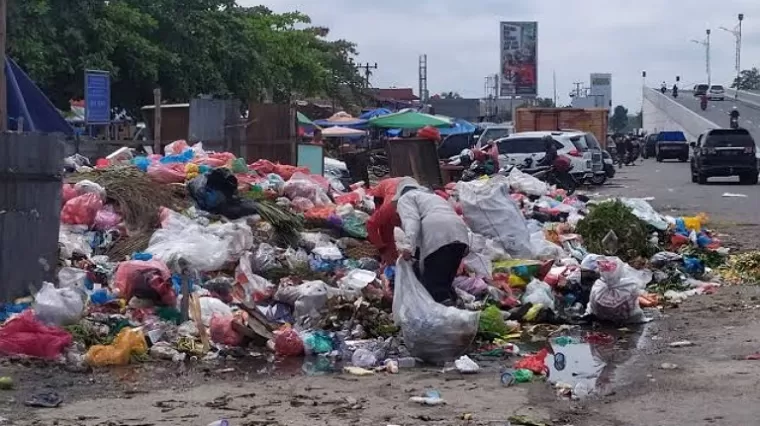 Penumpukan Sampah di Pekanbaru Meningkat, Pj Walikota Teken SK Darurat Sampah