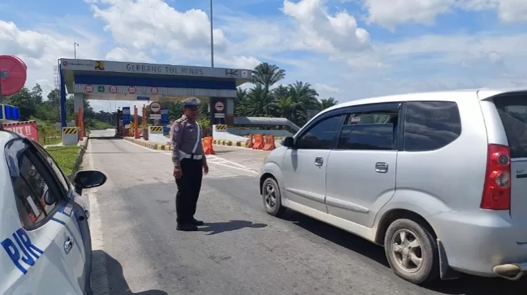 Tingkatkan Keselamatan, Ditlantas Polda Riau Aktif Gelar Patroli di Jalan Tol