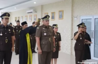 Kejaksaan Negeri Dumai Laksanakan Sertijab Dua Pejabat Penting di Struktural Eselon IV