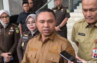 Gubernur Riau, Abdul Wahid di Kejati Riau didampingi Wakajati Riau