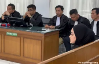 Cut Salsa menjalani sidang tuntutan di PN Pekanbaru