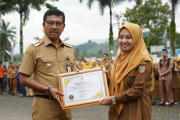 Foto Bupati Khairunas Ingatkan OPD Perbaiki Kinerja dan Pelayanan