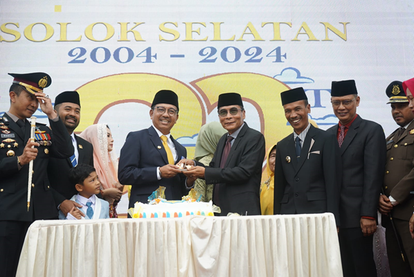 Foto Prestasi Gemilang! Kabupaten Solok Selatan Raih Banyak Sukses di Usia Ke-20