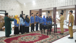 Foto Bupati Solok Selatan Khairunas Lantik Kepala Sekolah