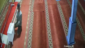 Foto Terangkap CCTV, Pemuda di Limapuluh Kota Ditangkap karena Curi Uang Infaq di Masjid