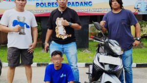 Pria di Padang Ditangkap Polisi, Curi Kabel Pabrik Air Demi Judi Online. (Foto: Dok istimewa)