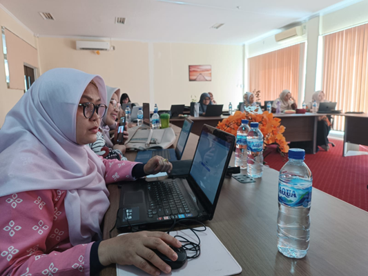 Foto UNP Fokus Maju dalam Riset Psikologi Digital, Gelar FGD Bersama Pakar Teknologi Informasi UPI