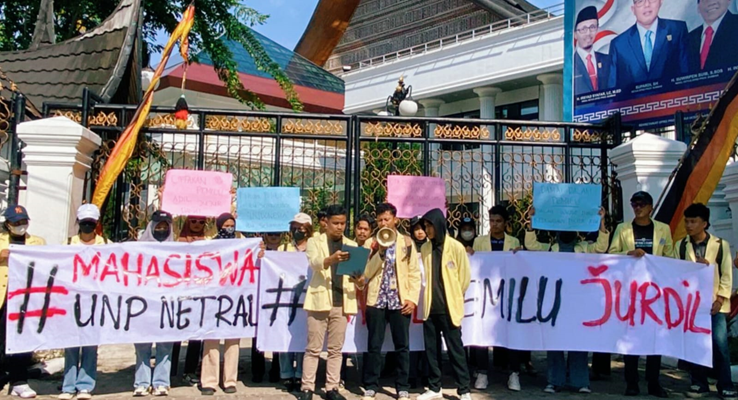 Foto Aliansi Mahasiswa UNP Gelar Aksi Damai, Tegaskan Netralitas dan Integritas Mahasiswa