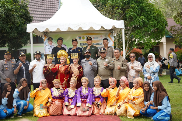 Foto Ini Penegasan Bupati Solok Selatan H Khairunas Dalam Penyaluran Bantuan Beras