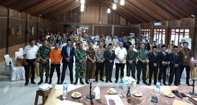 Foto Pj Bupati Mentawai Hadiri Pembukaan Rapat Pleno Terbuka KPU Pemilu Tahun 2024