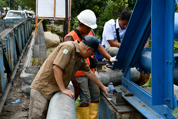 Foto Pembaruan Jembatan Pipa Air, Upaya Perumda AM Kota Padang dalam Meningkatkan Pelayanan