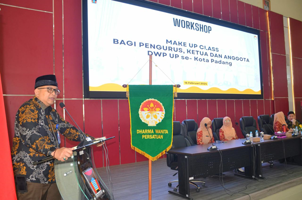 Foto DWP Kota Padang Mengadakan Workshop dan Lomba Make