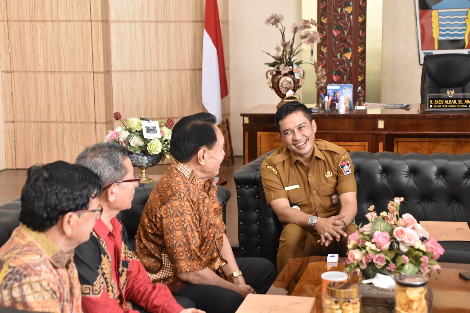 Foto Pasca Musyawarah Kota, PWRI Mempererat Silaturahmi dengan Wakil Walikota Padang