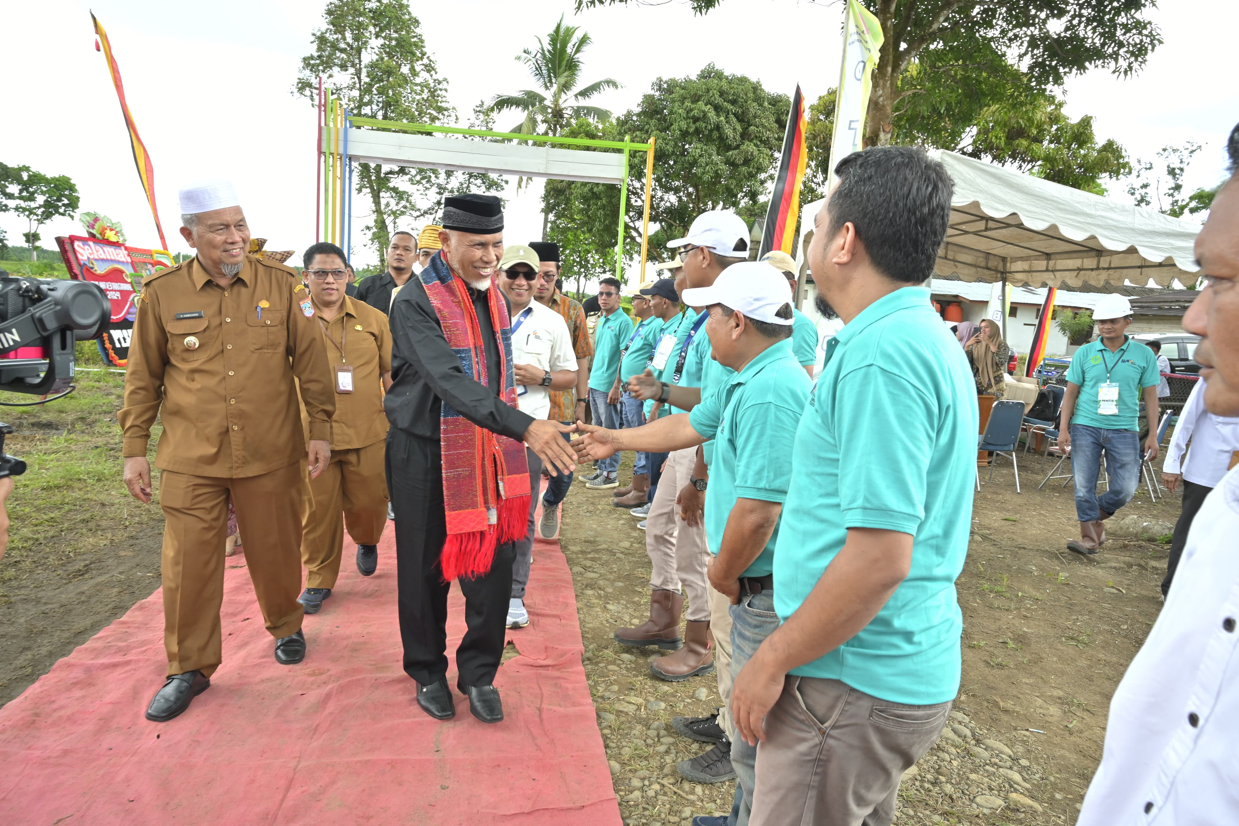 Foto Gubernur Mahyeldi Serukan Perusahaan di Sumbar untuk Menjamin Keselamatan dan Kesehatan Pekerja