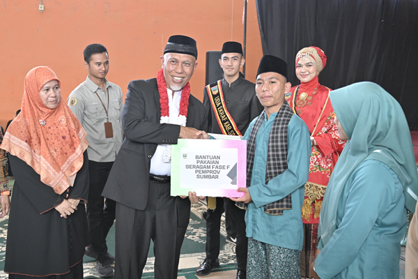 Foto Gubernur Mahyeldi Mewujudkan Pendidikan Berkualitas, Resmikan Pengembangan Infrastruktur Pendidikan di SMA dan SMK Solok Selatan