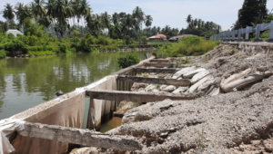 Foto Perbaikan Bantaran Sungai Batang Mangor di Sunur Kota Pariaman Tunggu Realisasi