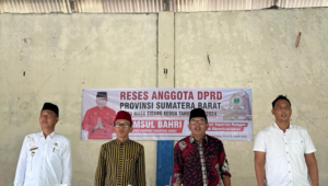 Foto Syamsul Bahri Bersama Warga Pujo Rahayu, Reses Kedua 2024, Komitmen Responsif Terhadap Isu Infrastruktur dan Pendidikan