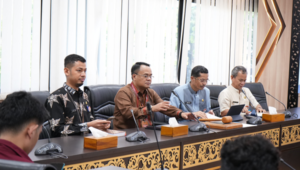 Foto Mahasiswa Fisipol Universitas Ekasakti Dapat 'Wejangan' Politik Langsung dari DPRD Provinsi Sumatera Barat