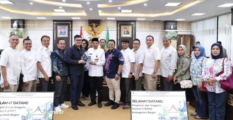 Foto Sekretaris Dewan Perwakilan Sumbar Menerima Kunjungan Kerja dari Dewan Perwakilan Kabupaten Bogor