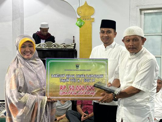 Foto Rektor UIN Imam Banjol Kunjungi Masjid Al-Muhajirin Solok Sebagai Pemimpin Safari Ramadhan Provinsi