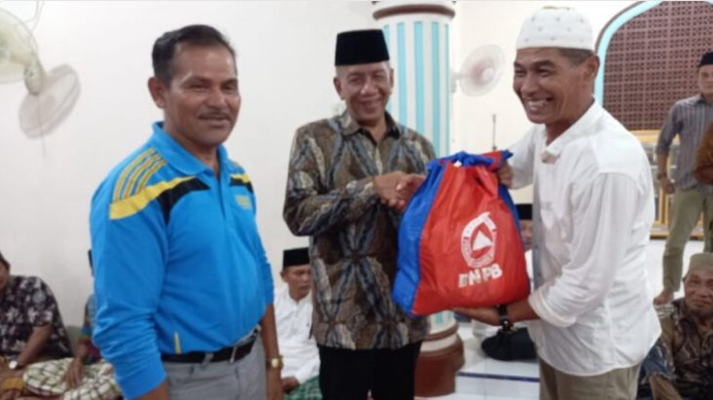 Bupati Pessel Rusma Yul Anwar Perpanjang Masa Tanggap Darurat Bencana di Pesisir Selatan